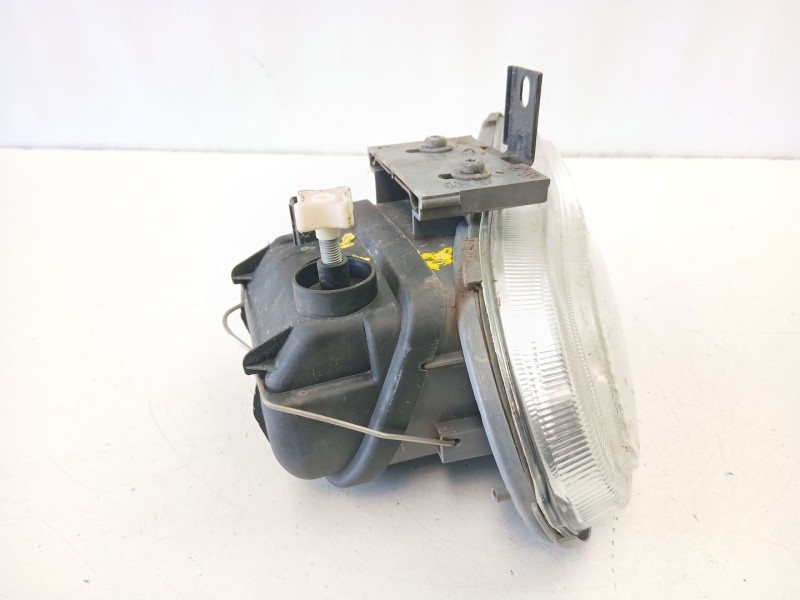 Recambio de antiniebla izquierdo para peugeot 406 (8b) 2.0 16v referencia OEM IAM 6204N3  