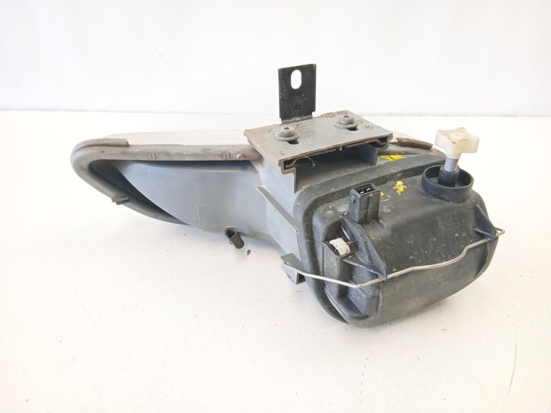 Recambio de antiniebla izquierdo para peugeot 406 (8b) 2.0 16v referencia OEM IAM 6204N3  