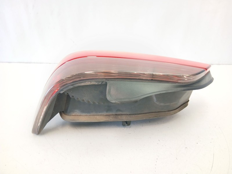 Recambio de piloto trasero derecho para peugeot 406 (8b) 2.0 16v referencia OEM IAM 6351E8  