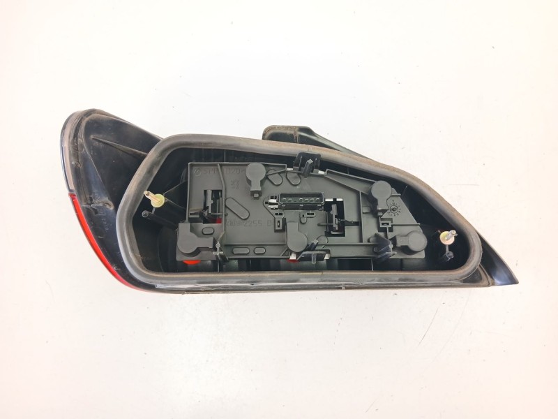Recambio de piloto trasero derecho para peugeot 406 (8b) 2.0 16v referencia OEM IAM 6351E8  