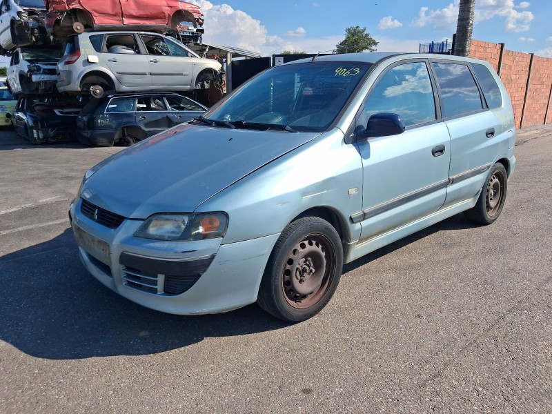 mitsubishi space star monospace (dg_a) del año 2001