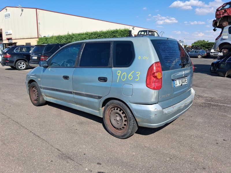 mitsubishi space star monospace (dg_a) del año 2001