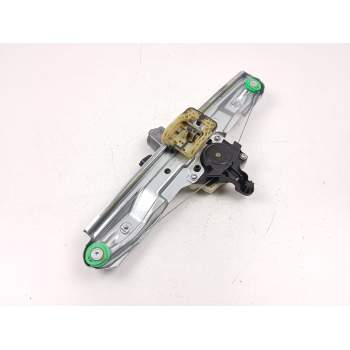 ELEVALUNAS TRASERO DERECHO BM51A27000BE 