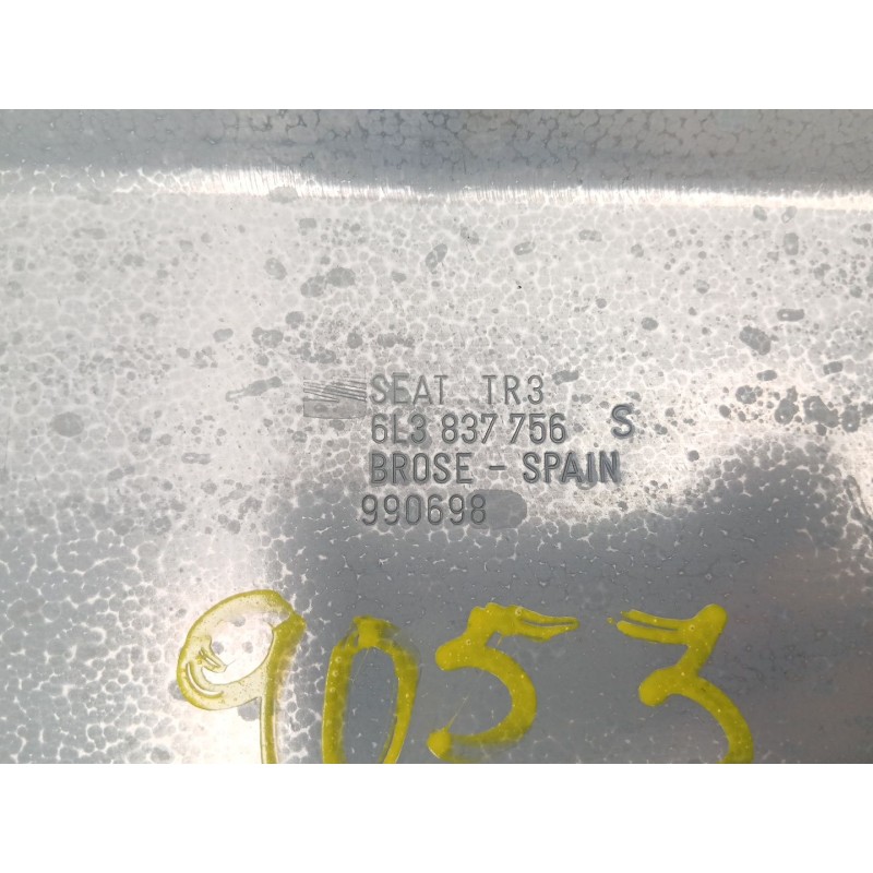 Recambio de elevalunas delantero derecho para seat ibiza iii (6l1) 1.4 16v referencia OEM IAM 6L3837752CR 6L3837756S 6L2959801