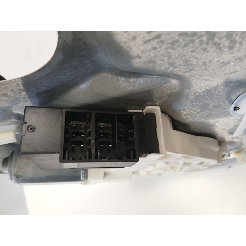 Recambio de elevalunas delantero derecho para seat ibiza iii (6l1) 1.4 16v referencia OEM IAM 6L3837752CR 6L3837756S 6L2959801