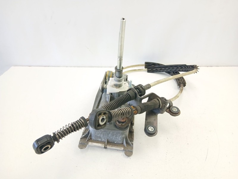 Recambio de palanca cambio manual para seat ibiza iii (6l1) 1.4 16v referencia OEM IAM 6Q0711049CA  