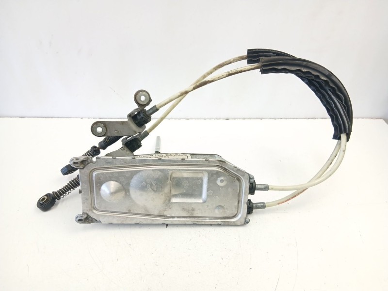 Recambio de palanca cambio manual para seat ibiza iii (6l1) 1.4 16v referencia OEM IAM 6Q0711049CA  
