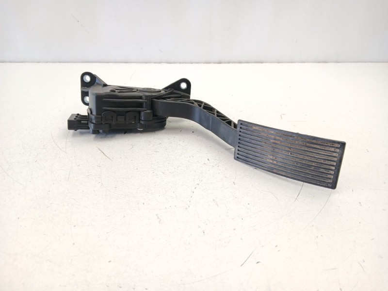 Recambio de potenciometro aceleracion para nissan navara np300 (d40) 2.5 dci 4wd referencia OEM IAM 18002EA000 6PV93390101 