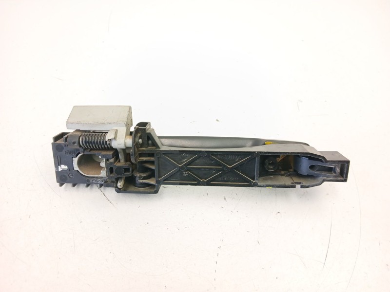 Recambio de manilla trasera izquierda para nissan navara np300 (d40) 2.5 dci 4wd referencia OEM IAM 80611EB300  