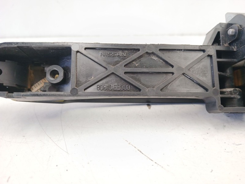 Recambio de manilla trasera derecha para nissan navara np300 (d40) 2.5 dci 4wd referencia OEM IAM 80610EB300  