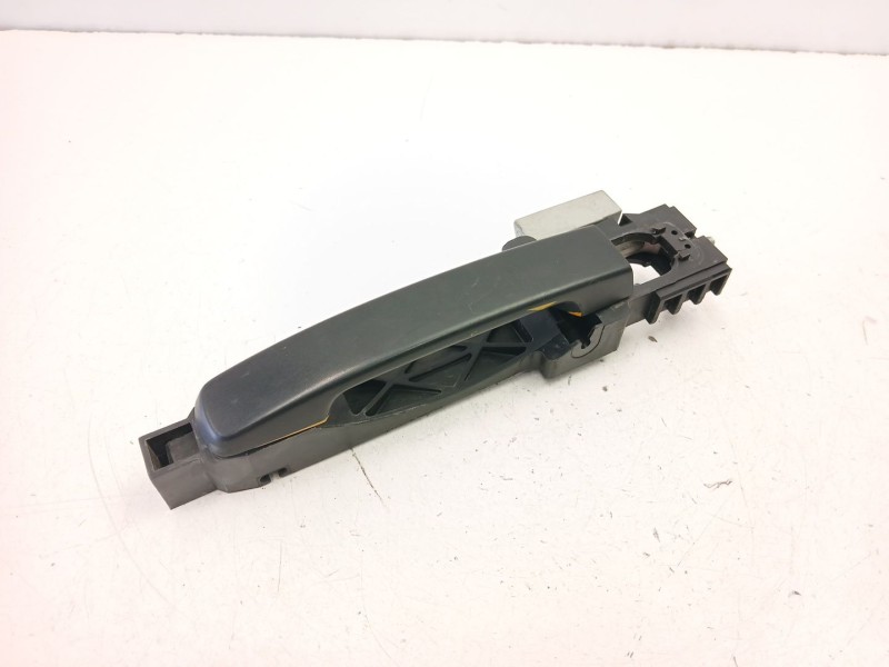 Recambio de manilla delantera izquierda para nissan navara np300 (d40) 2.5 dci 4wd referencia OEM IAM 80611EB300  