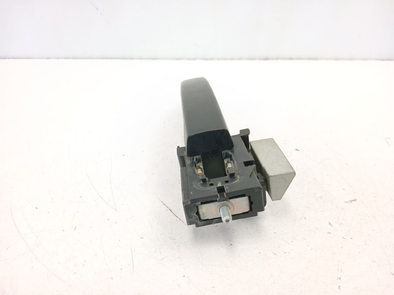 Recambio de manilla delantera izquierda para nissan navara np300 (d40) 2.5 dci 4wd referencia OEM IAM 80611EB300  