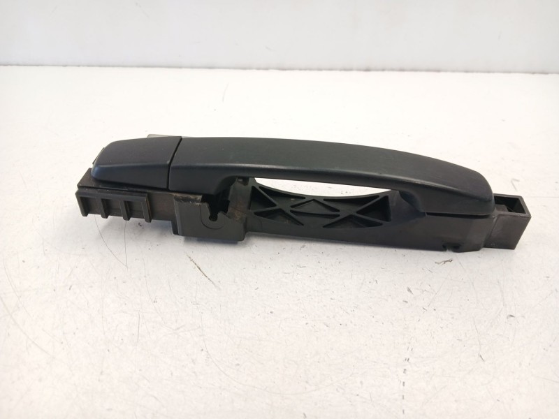 Recambio de manilla delantera derecha para nissan navara np300 (d40) 2.5 dci 4wd referencia OEM IAM 80610EB300  
