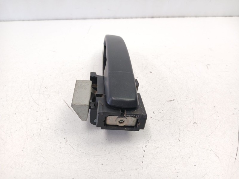 Recambio de manilla delantera derecha para nissan navara np300 (d40) 2.5 dci 4wd referencia OEM IAM 80610EB300  