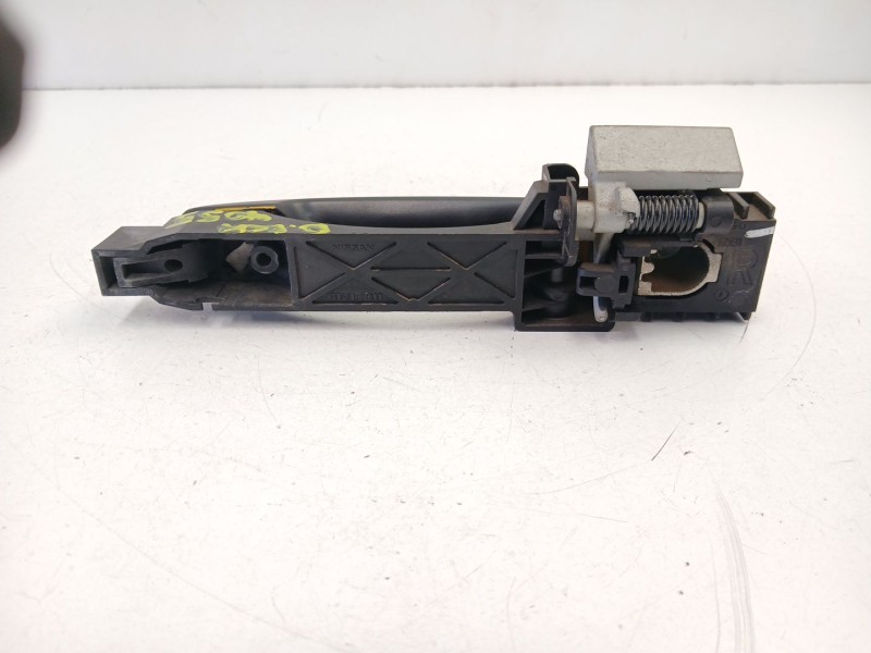 Recambio de manilla delantera derecha para nissan navara np300 (d40) 2.5 dci 4wd referencia OEM IAM 80610EB300  
