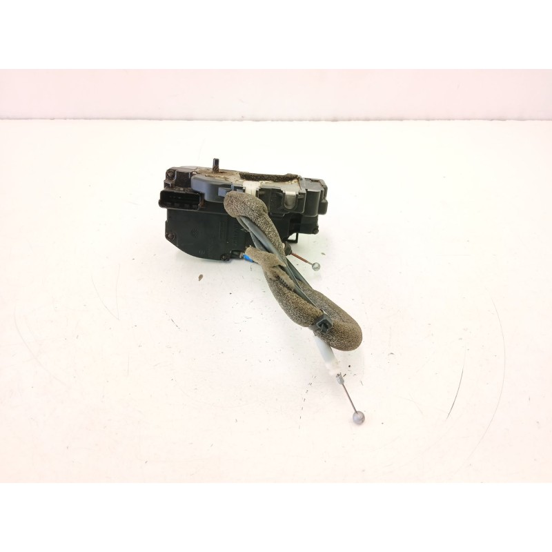 Recambio de cerradura puerta trasera izquierda para nissan navara np300 (d40) 2.5 dci 4wd referencia OEM IAM 82501EB305  