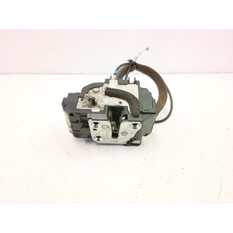 Recambio de cerradura puerta trasera derecha para nissan navara np300 (d40) 2.5 dci 4wd referencia OEM IAM 82500EB305  