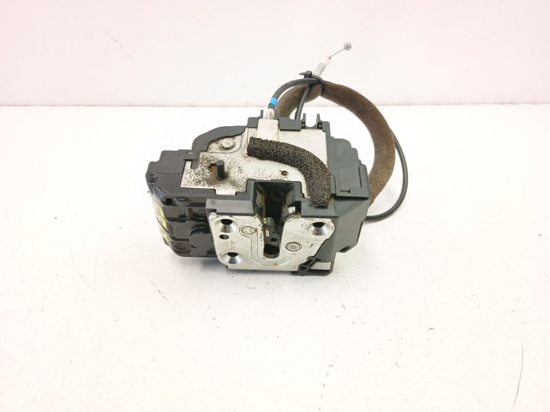 Recambio de cerradura puerta trasera derecha para nissan navara np300 (d40) 2.5 dci 4wd referencia OEM IAM 82500EB305  