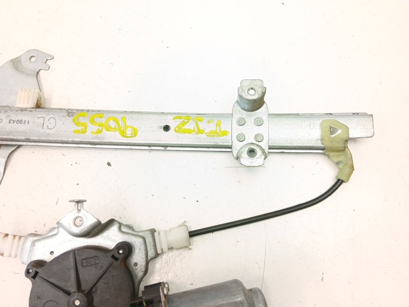 Recambio de elevalunas trasero izquierdo para nissan navara np300 (d40) 2.5 dci 4wd referencia OEM IAM 82701EB315  