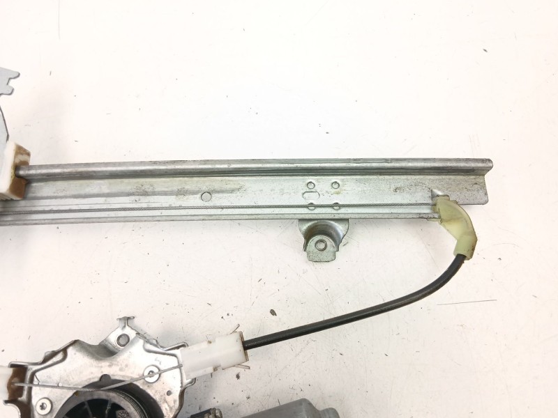 Recambio de elevalunas trasero derecho para nissan navara np300 (d40) 2.5 dci 4wd referencia OEM IAM 82700EB315  