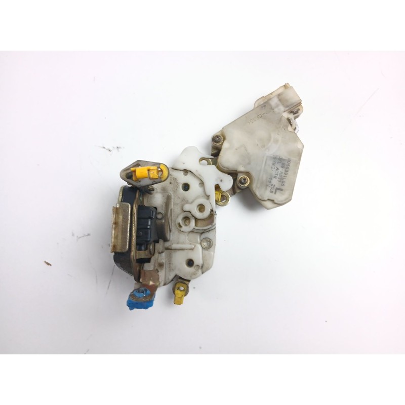 Recambio de cerradura puerta delantera izquierda para nissan terrano ii (r20) 2.7 tdi 4wd referencia OEM IAM 805010F415  