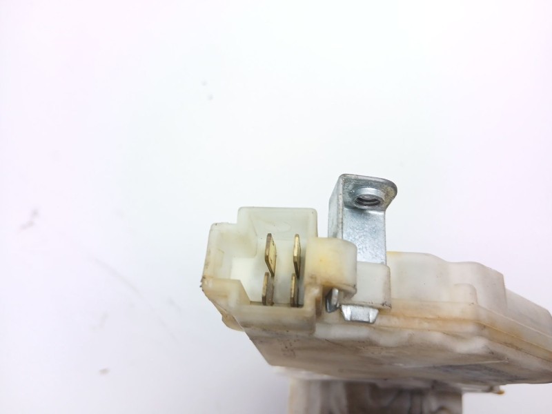Recambio de cerradura puerta delantera izquierda para nissan terrano ii (r20) 2.7 tdi 4wd referencia OEM IAM 805010F415  
