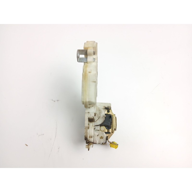 Recambio de cerradura puerta delantera derecha para nissan terrano ii (r20) 2.7 tdi 4wd referencia OEM IAM 805000X000  