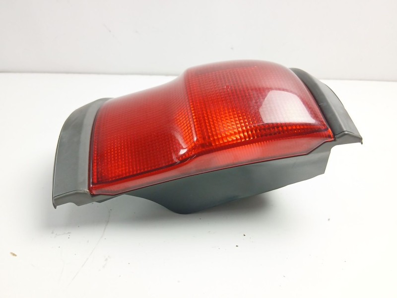 Recambio de piloto trasero izquierdo para nissan terrano ii (r20) 2.7 tdi 4wd referencia OEM IAM 268550X000  