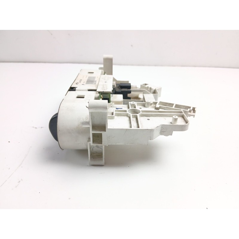 Recambio de mandos calefaccion aire para nissan terrano ii (r20) 2.7 tdi 4wd referencia OEM IAM 275000X000 EG08136701 
