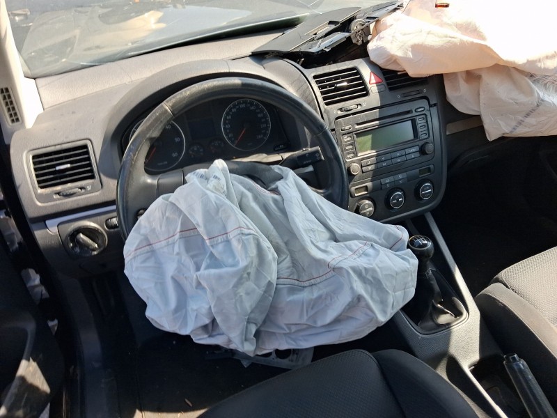 volkswagen golf v (1k1) del año 2004