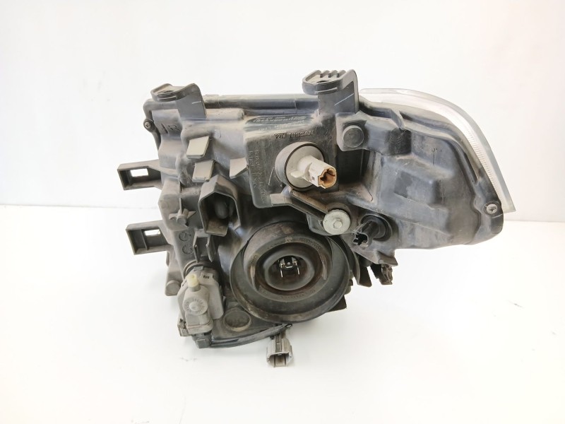 Recambio de faro derecho para nissan navara np300 (d40) 2.5 dci 4wd referencia OEM IAM 26010EB30A  