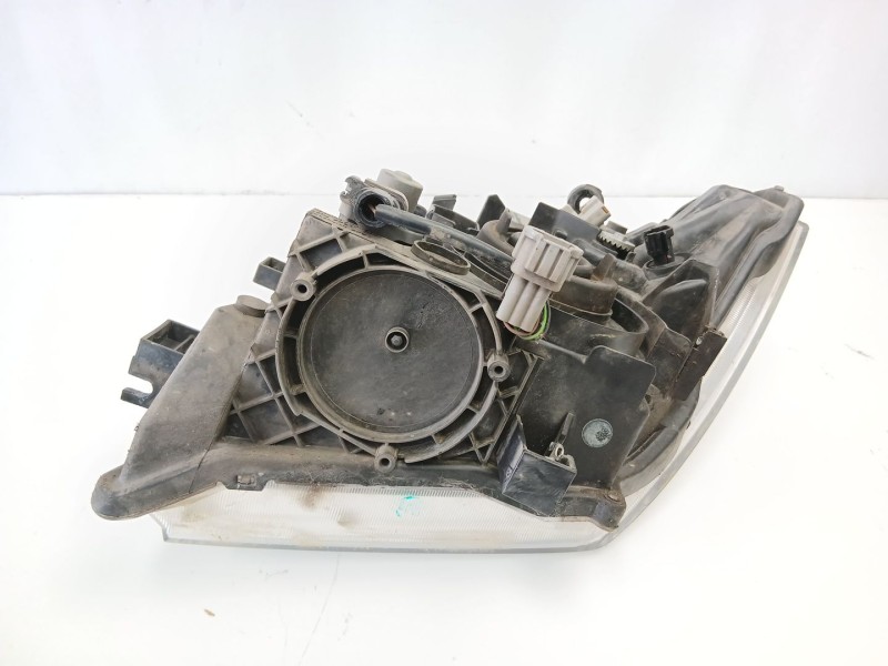 Recambio de faro derecho para nissan navara np300 (d40) 2.5 dci 4wd referencia OEM IAM 26010EB30A  