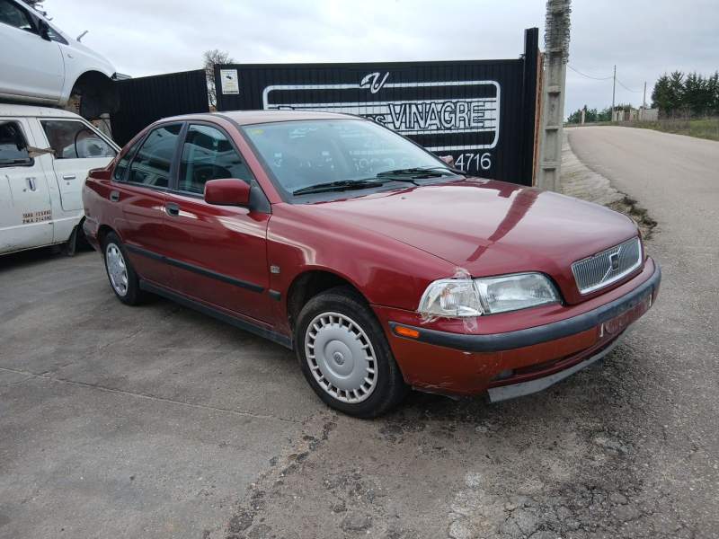 VOLVO S40 I (644)