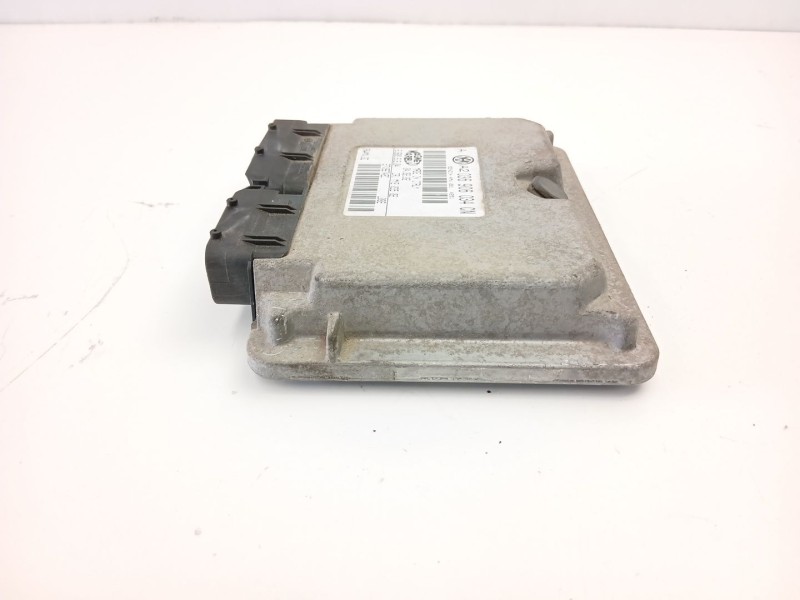 Recambio de centralita para volkswagen golf iv (1j1) 1.6 16v referencia OEM IAM 036906034CN  