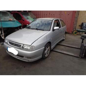 SEAT IBIZA II (6K1) de desguace