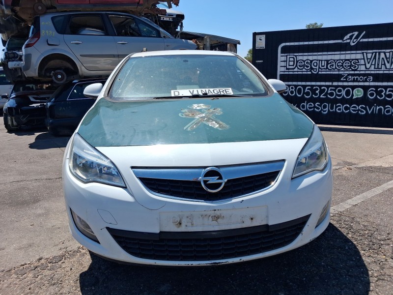 opel astra j (p10) del año 2009