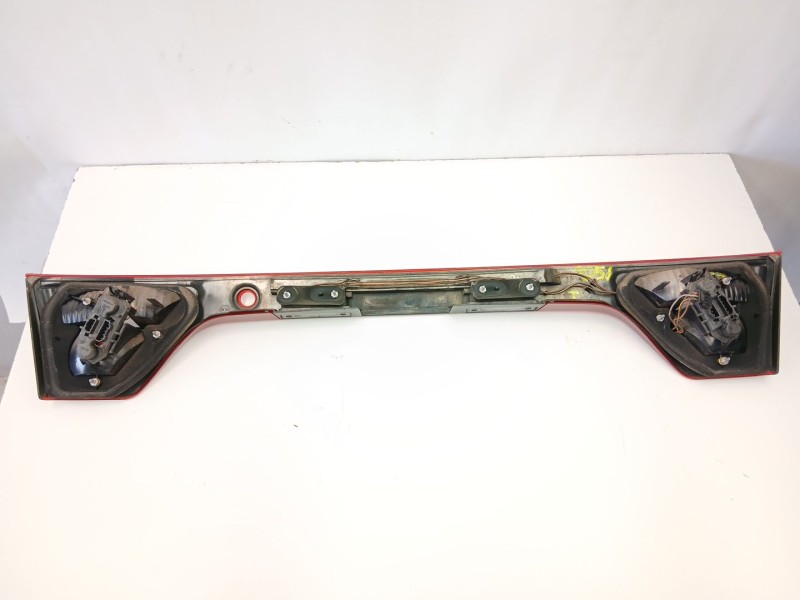 Recambio de piloto trasero central para seat toledo ii (1m2) 1.9 tdi referencia OEM IAM 1M5945107B  1M5945225D