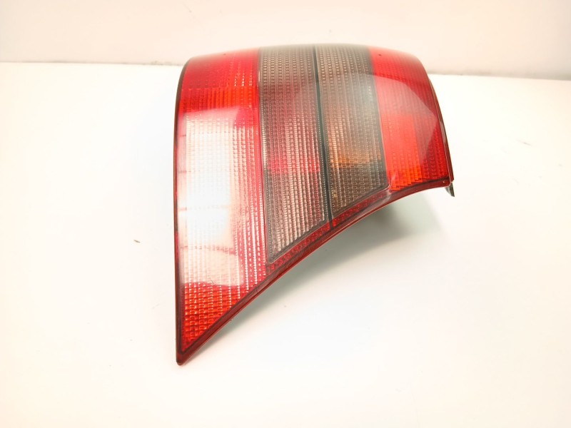Recambio de piloto trasero derecho para volkswagen golf iv (1j1) 1.9 tdi referencia OEM IAM 1J6945112S  