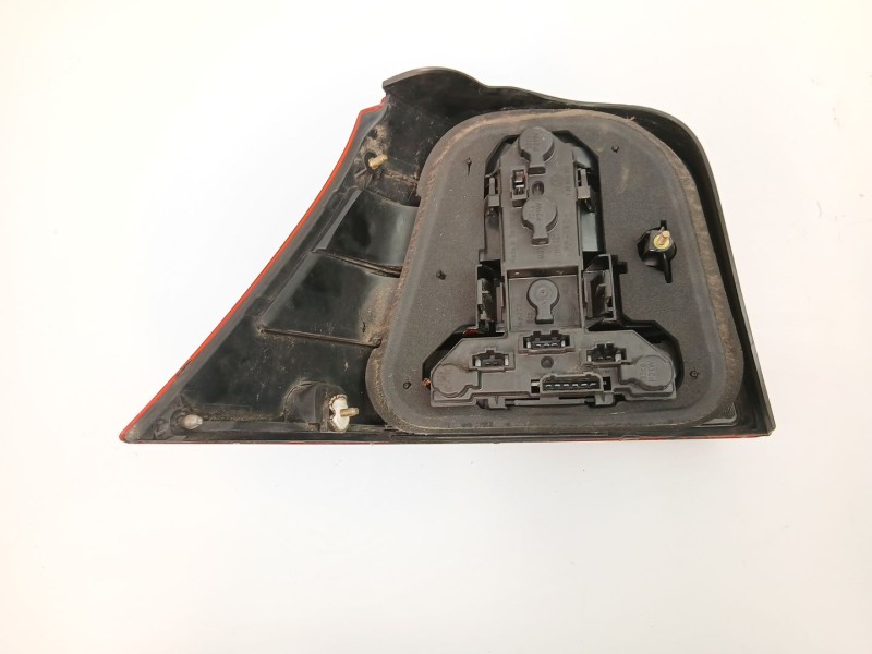 Recambio de piloto trasero derecho para volkswagen golf iv (1j1) 1.9 tdi referencia OEM IAM 1J6945112S  