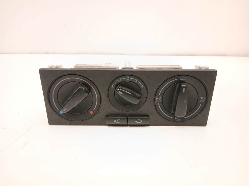 Recambio de mandos calefaccion aire para volkswagen golf alh referencia OEM IAM 1J0820045F  