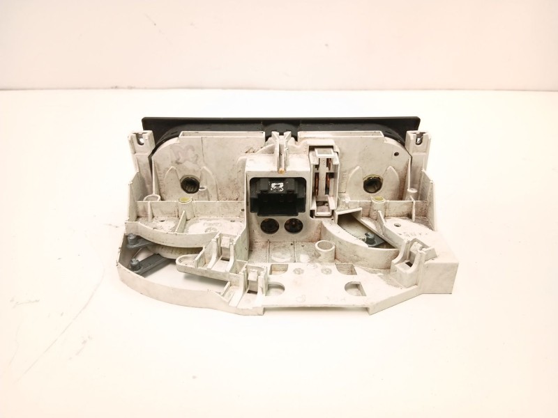 Recambio de mandos calefaccion aire para volkswagen golf alh referencia OEM IAM 1J0820045F  