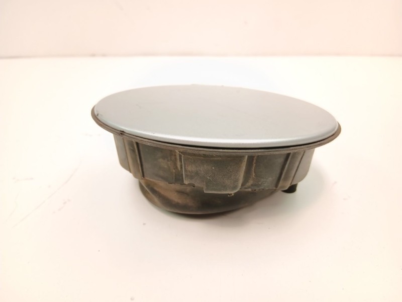 Recambio de tapa exterior combustible para volkswagen golf iv (1j1) 1.4 16v referencia OEM IAM 1J6809857E  
