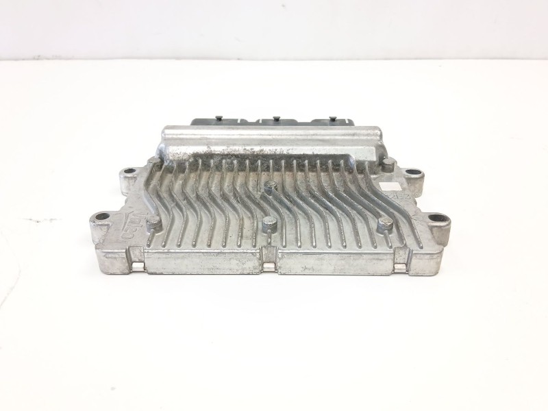 Recambio de centralita para peugeot 206 hatchback (2a/c) 1.4 i referencia OEM IAM 9661960880 J34PAAE 