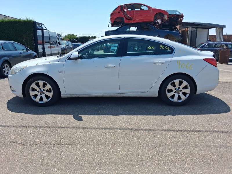 opel insignia a (g09) del año 2011