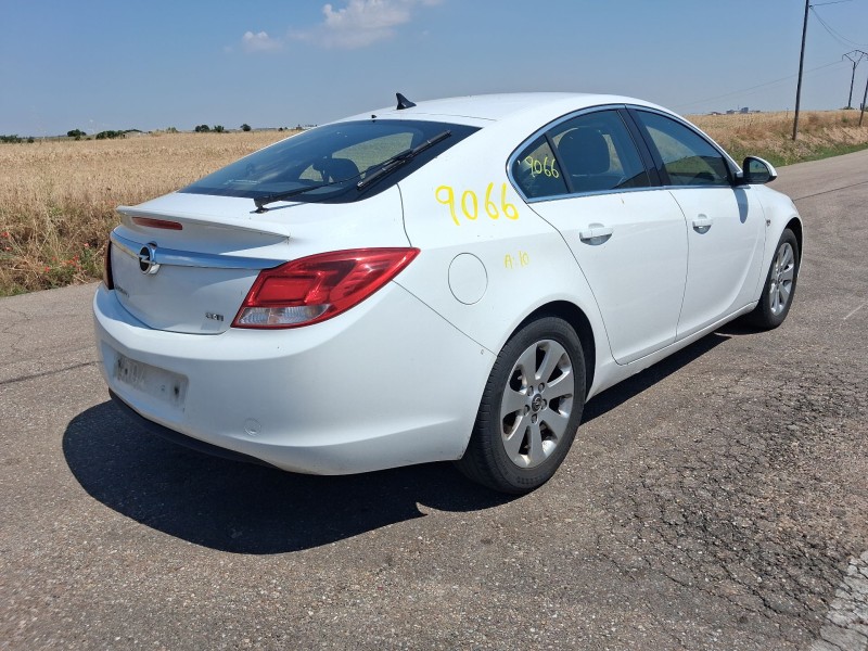 opel insignia a (g09) del año 2011
