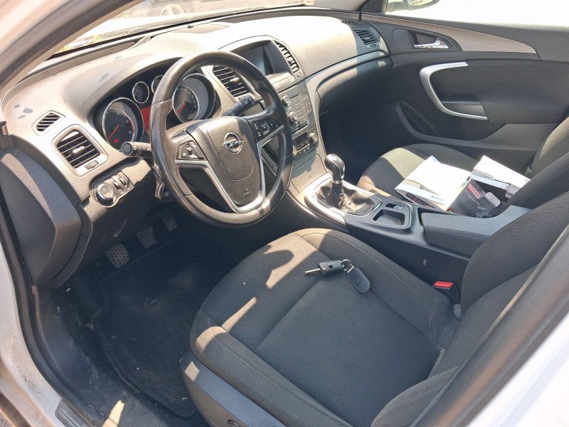 opel insignia a (g09) del año 2011