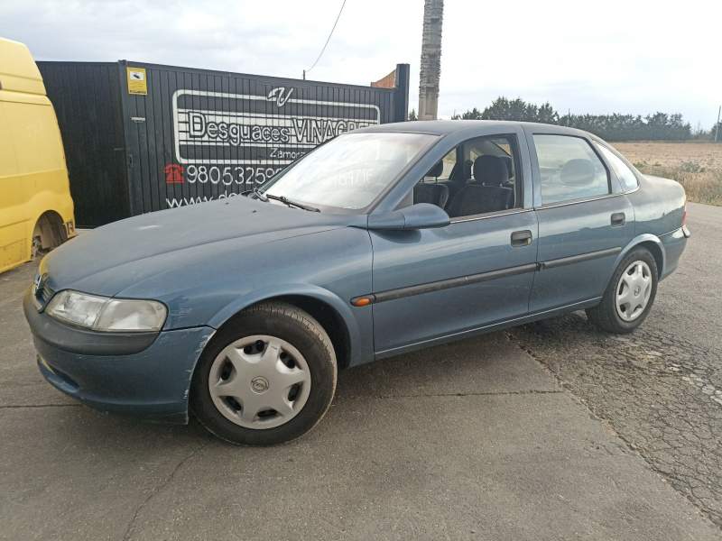 opel vectra b fastback (38_) del año 1998