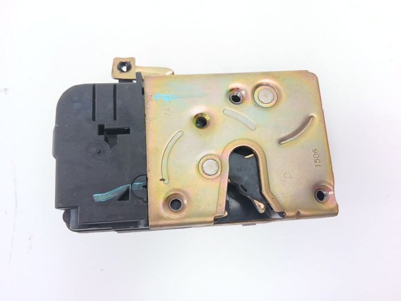 Recambio de cerradura puerta delantera derecha para peugeot 206 hatchback (2a/c) 1.4 i referencia OEM IAM 9136E3  