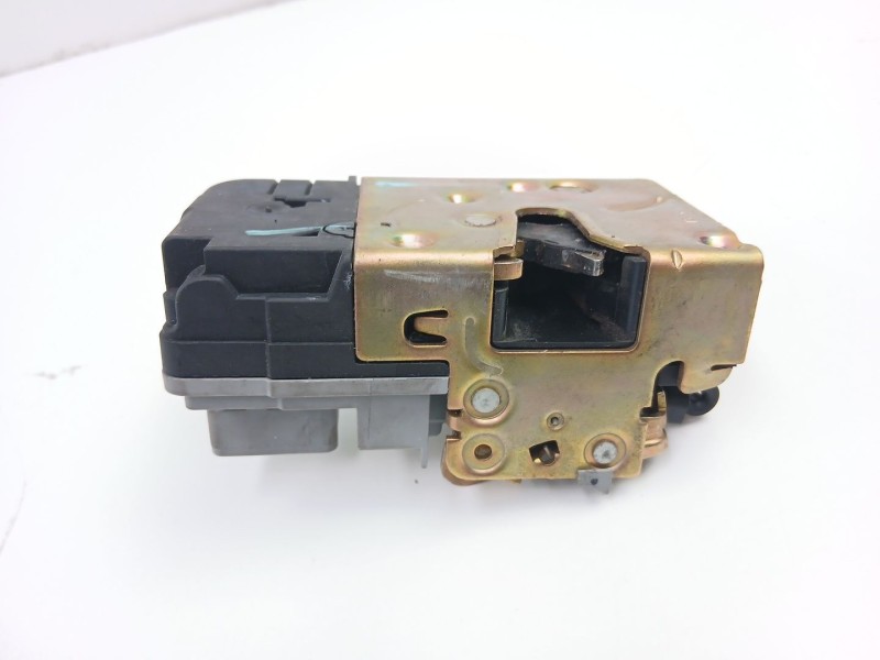 Recambio de cerradura puerta delantera derecha para peugeot 206 hatchback (2a/c) 1.4 i referencia OEM IAM 9136E3  