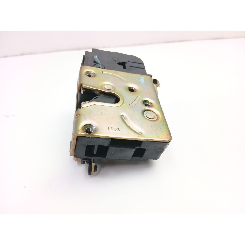Recambio de cerradura puerta delantera derecha para peugeot 206 hatchback (2a/c) 1.4 i referencia OEM IAM 9136E3  